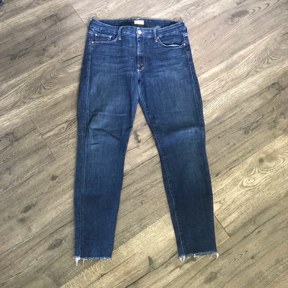 MOTHER Looker Ankle Fray 31